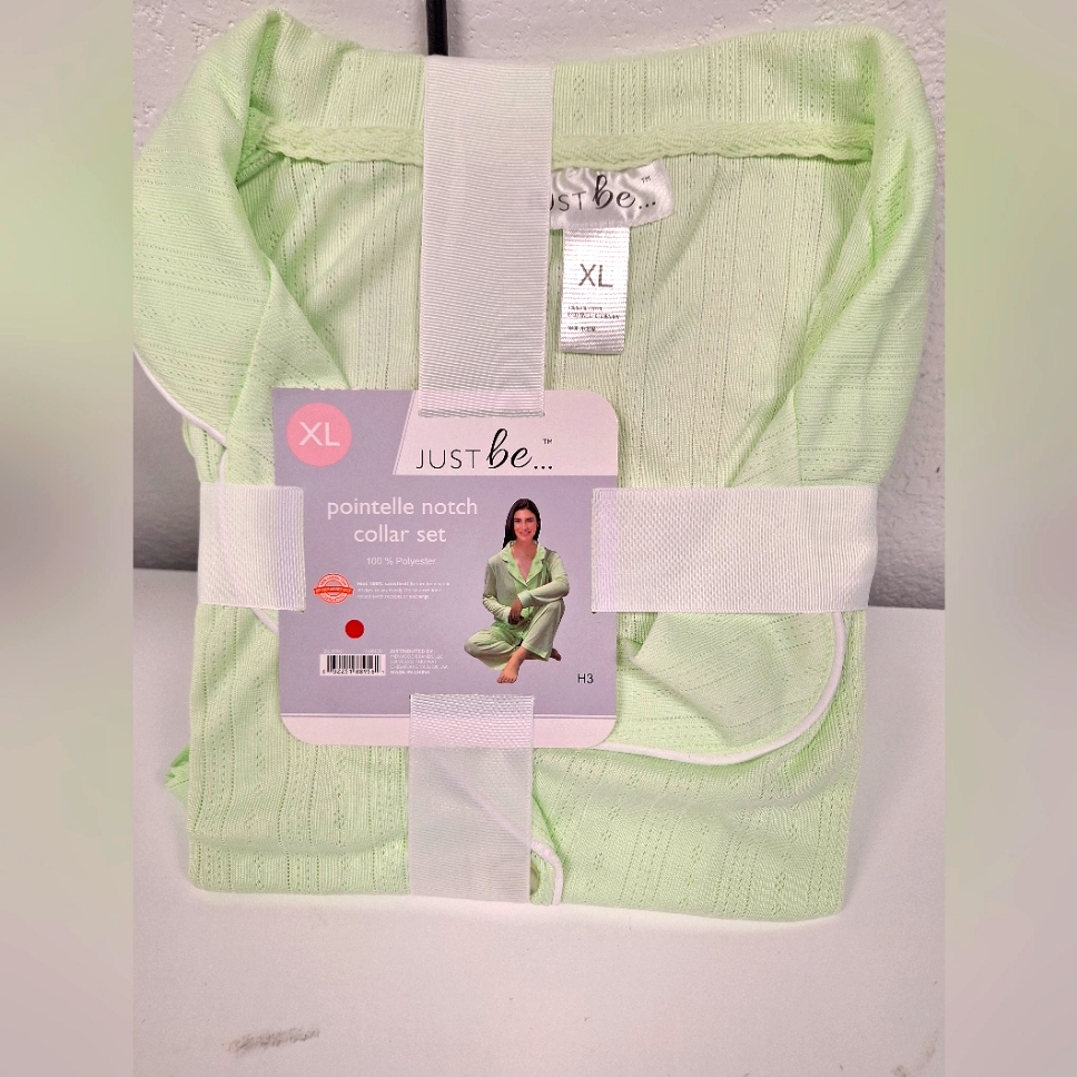 Pointelle Notch Collar Womens Pajama Set- Green- New In Package
